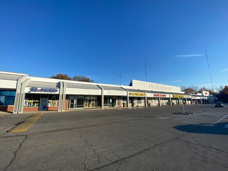 More Photos Of 2800 W 71st St, Indianapolis Unknown For Lease