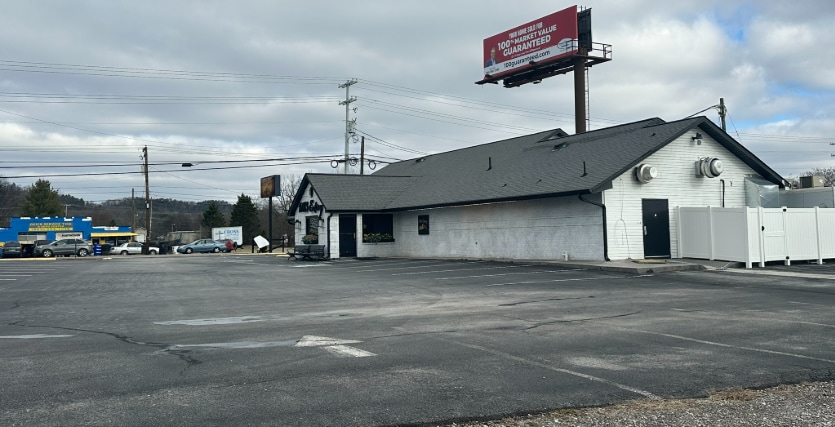 More Photos Of 10321 Chapman Hwy, Seymour Restaurant For Lease