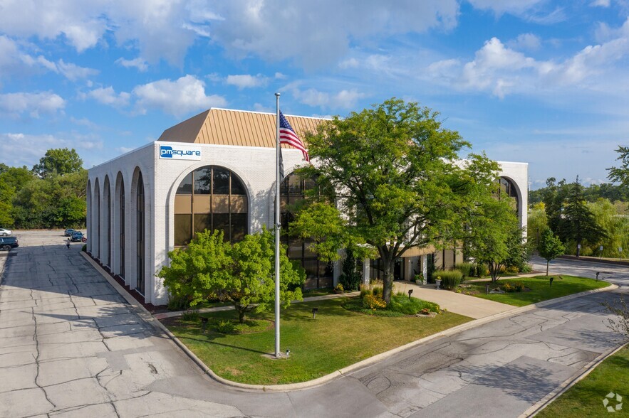 Primary Photo Of 2100 Clearwater Dr, Oak Brook Office For Lease