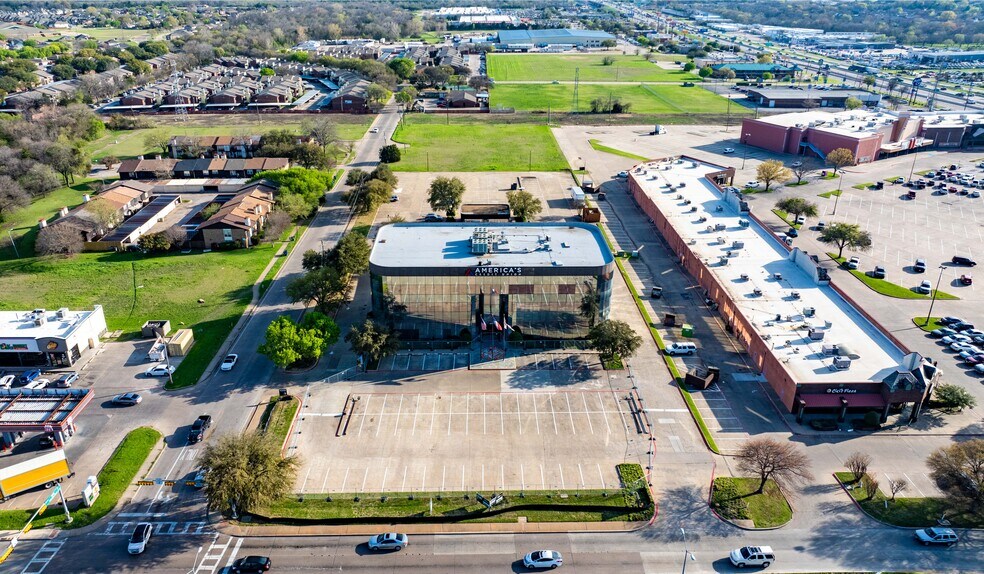 More Photos Of 3200 W Pleasant Run Rd, Lancaster General Retail For Lease