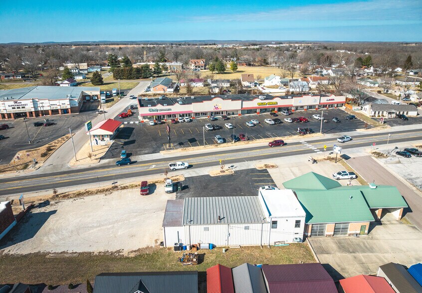 More Photos Of 309 N Franklin St, Cuba Specialty For Sale