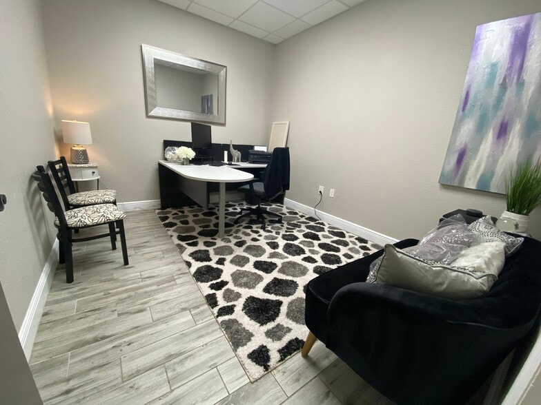 More Photos Of 1211 Tech Blvd, Tampa Manufacturing For Lease