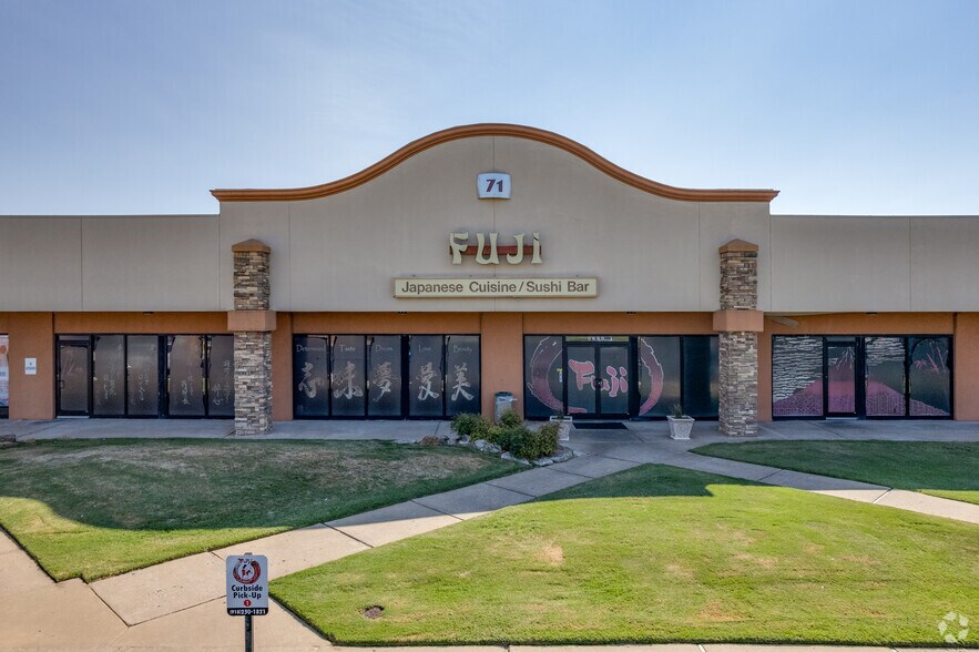 More Photos Of 8202-8278 E 71st St, Tulsa Unknown For Lease