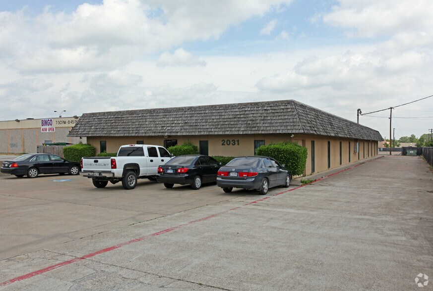 More Photos Of 2031 John West Rd, Dallas Office For Lease