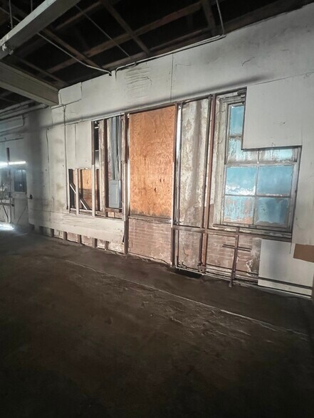 More Photos Of 3 & 5 2nd St, Temple Storefront Retail Office For Lease