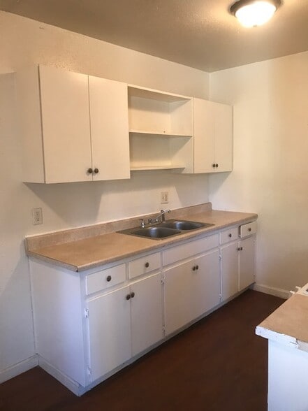 More Photos Of 1721 N Fairfax Dr, San Bernardino Apartments For Sale