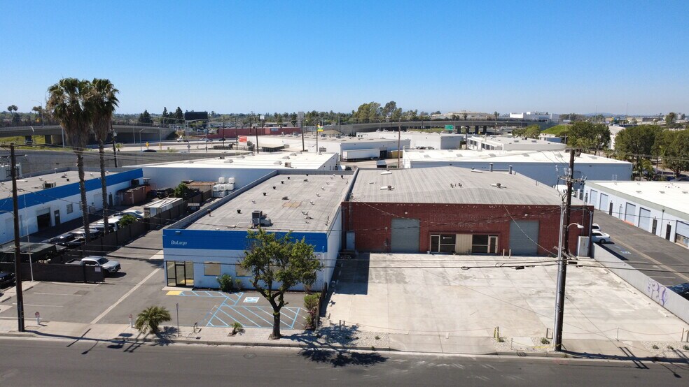 More Photos Of 14901 Chestnut St, Westminster Warehouse For Sale