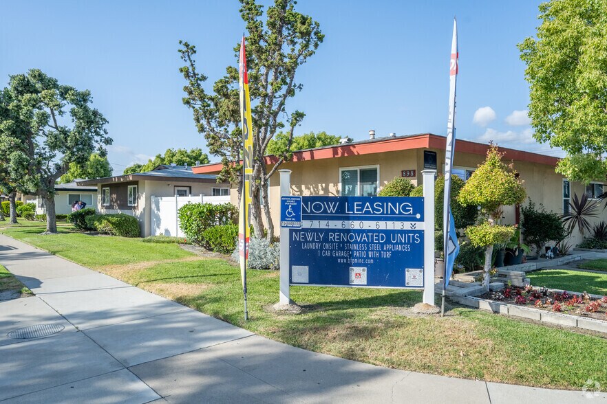 Primary Photo Of 870-899 S Philadelphia St, Anaheim Apartments For Sale