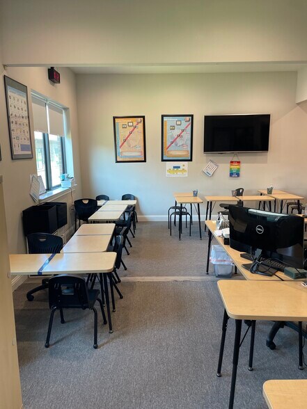 More Photos Of 4425 Plano Pky, Carrollton Office For Sale