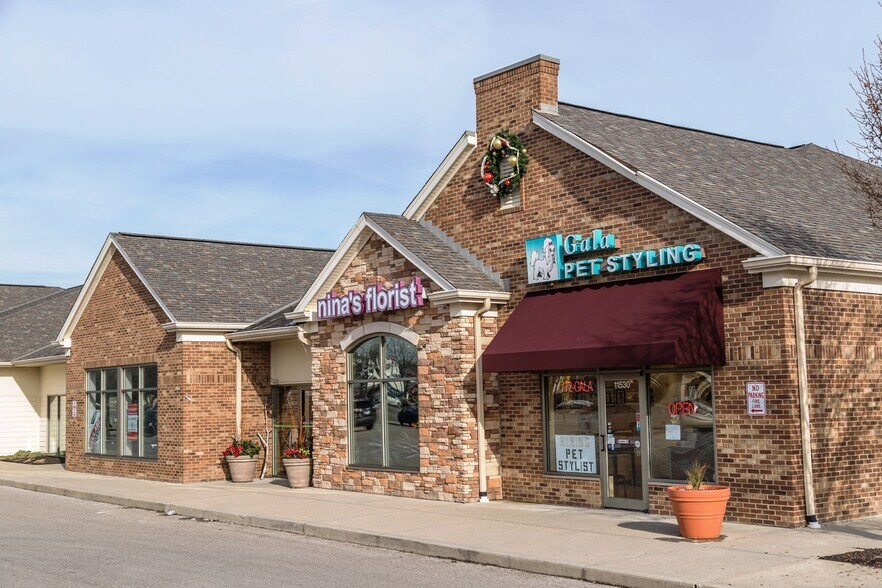 More Photos Of 11530-11548 Springfield Pike, Springdale Freestanding For Sale