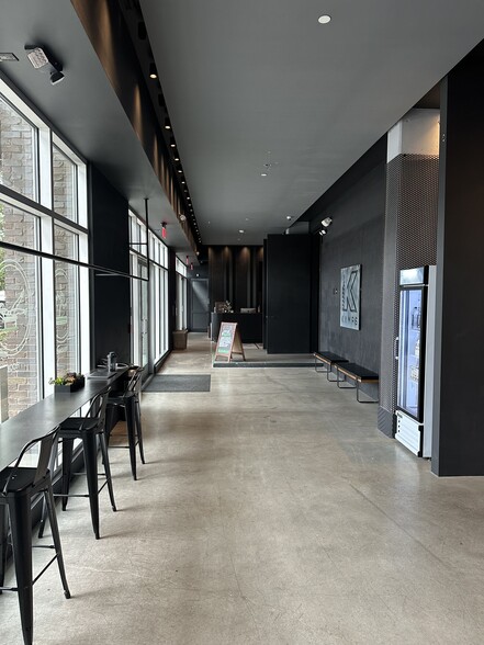 More Photos Of 5200 Wilshire Blvd, Los Angeles Apartments For Lease