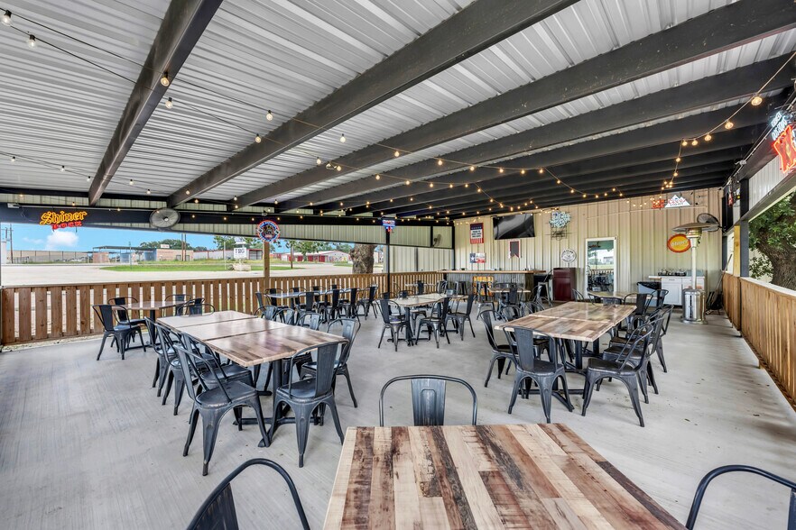 More Photos Of 16082 E State Highway 29, Buchanan Dam Restaurant For Sale