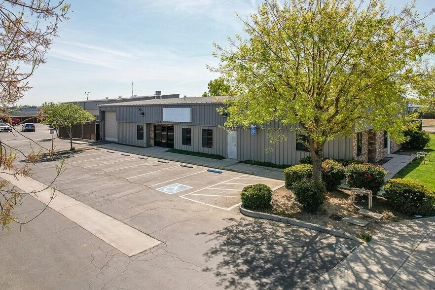 More Photos Of 1206 S O St, Tulare Office For Sale