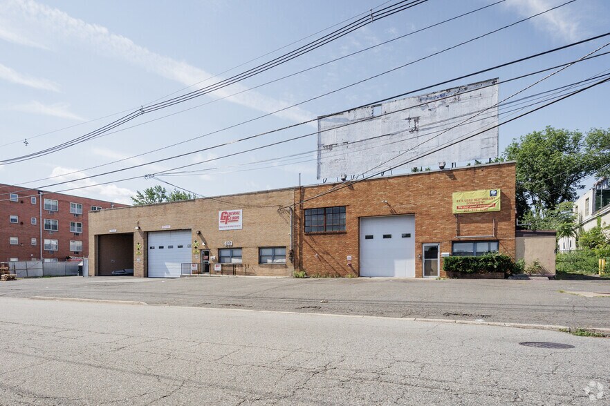 More Photos Of 403-405 W Pleasantview Ave, Hackensack Light Manufacturing For Sale
