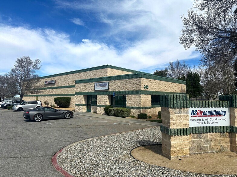 More Photos Of 235 E Avenue K10, Lancaster Warehouse For Sale