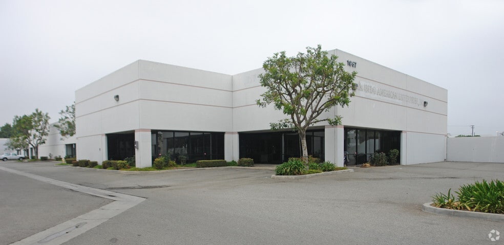 More Photos Of 1967 W Holt Ave, Pomona Warehouse For Sale