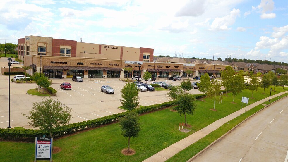 More Photos Of 4821 Lj Pky, Sugar Land Storefront For Lease