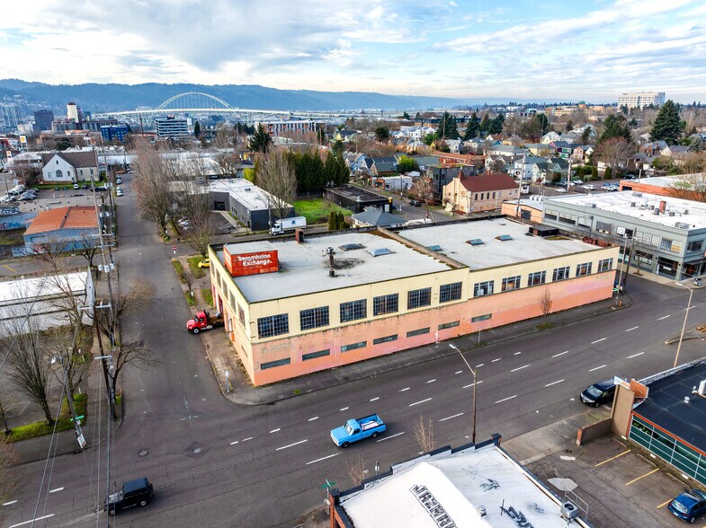 Primary Photo Of 1803-1831 NE Martin Luther King Jr Blvd, Portland Auto Repair For Sale