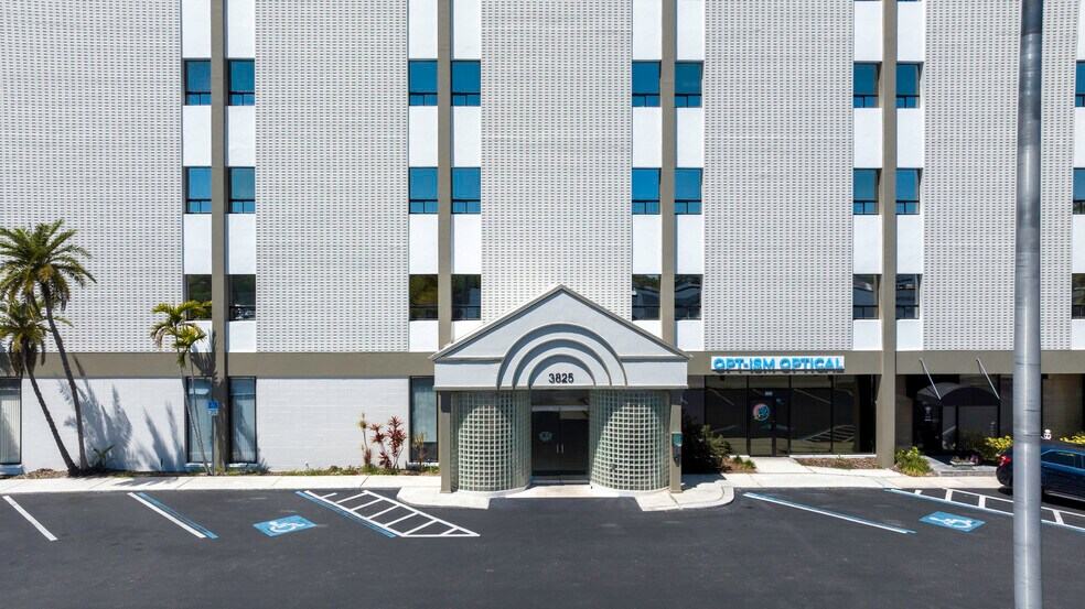 More Photos Of 3825 Henderson Blvd, Tampa Office For Lease