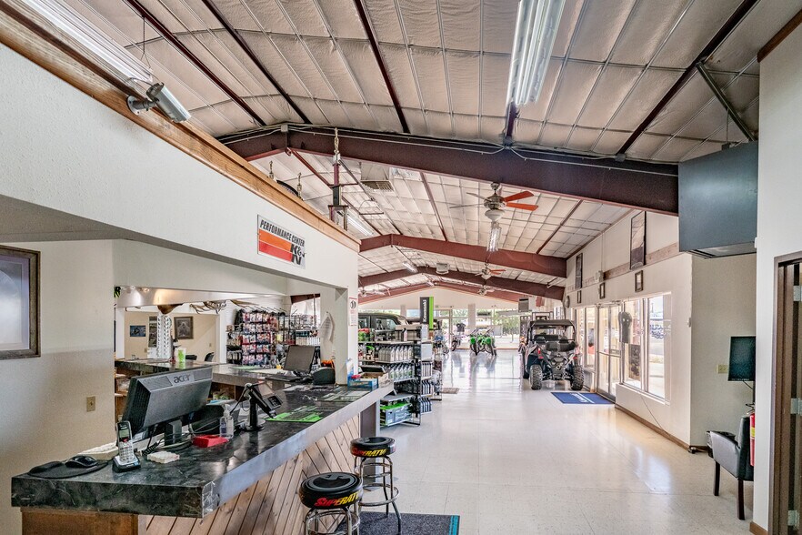 More Photos Of 1190 S 2nd St, Raton General Retail For Sale