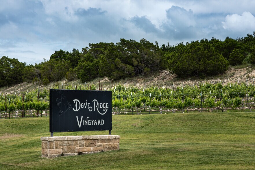 More Photos Of 6000 Tucker Dr, Weatherford Winery Vineyard For Sale