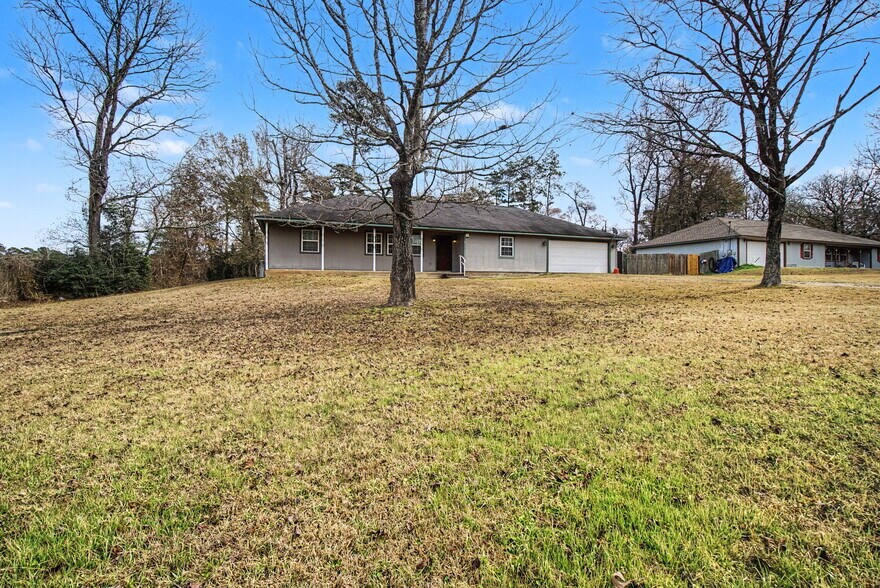 More Photos Of 9882 FM 149 Rd, Montgomery Flex For Sale