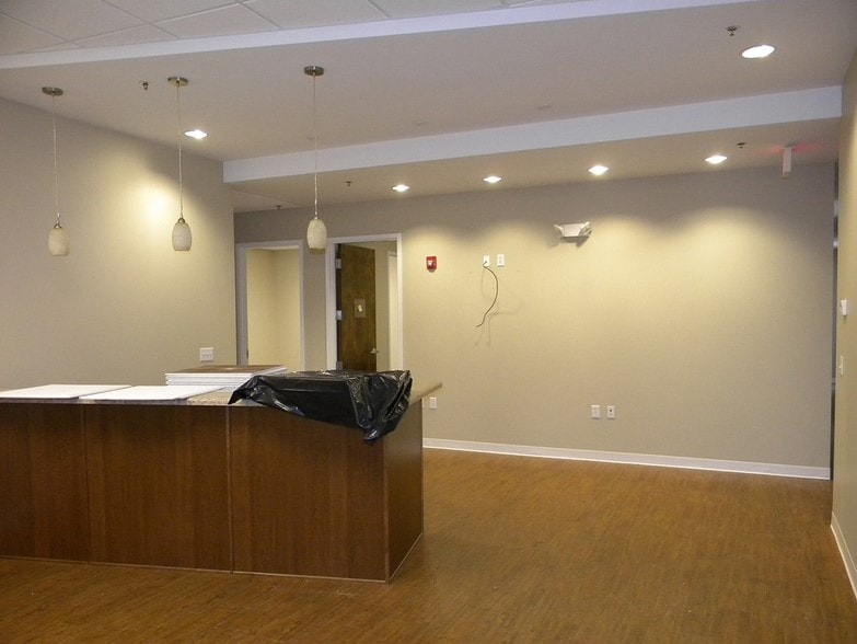 More Photos Of 8115 Market St, Wilmington Medical For Sale