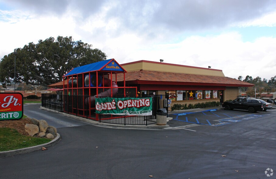 More Photos Of 1081-1139 S Mission Rd, Fallbrook Unknown For Lease