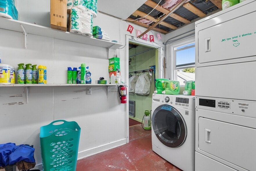 More Photos Of 615 S Main St, Colfax Hotel For Sale