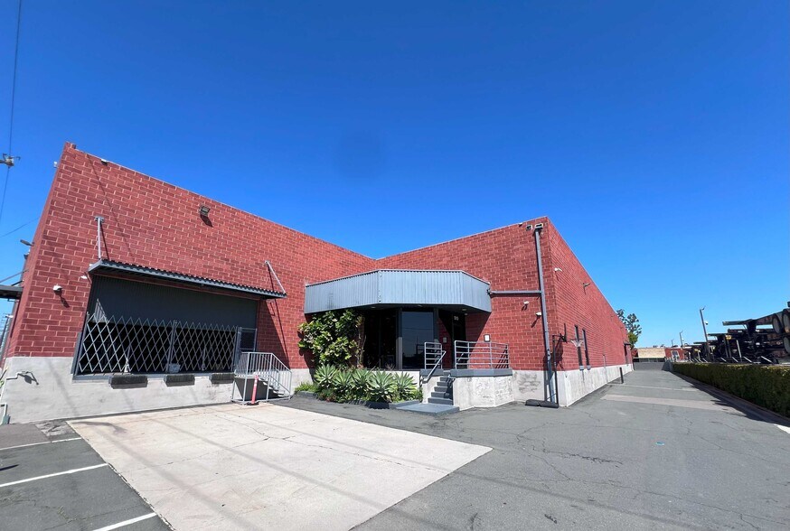 More Photos Of 1206-1210 W Jon St, Torrance Warehouse For Sale