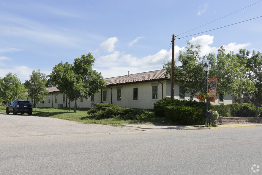 More Photos Of 325 2nd St, Monument Office For Sale