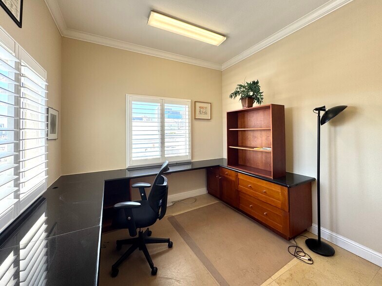 More Photos Of 212 9th St, Oakland Medical For Lease