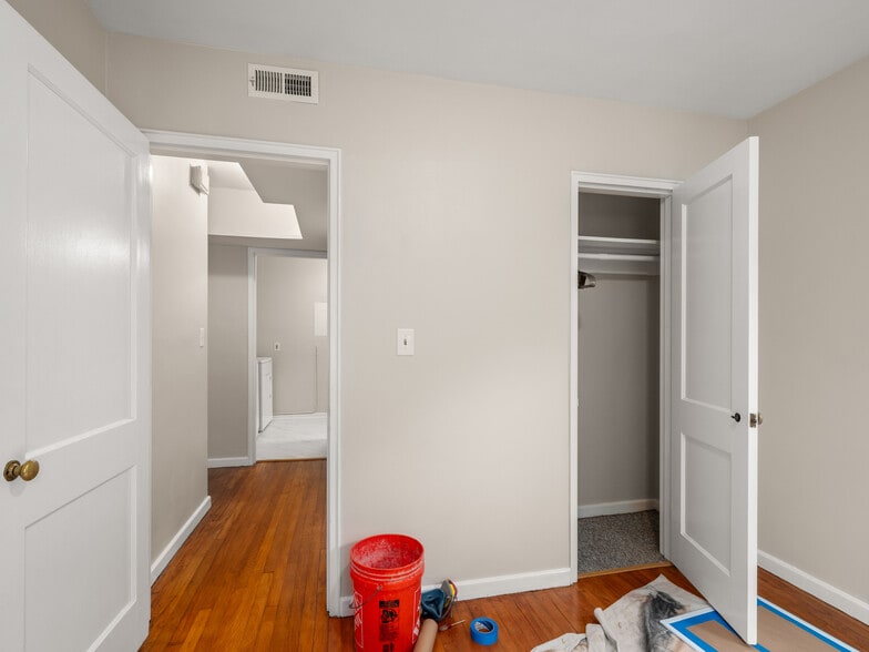 More Photos Of 615 Biltmore Ave, Asheville Apartments For Sale