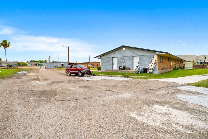 More Photos Of 9401 S Padre Island Dr, Corpus Christi Hotel For Sale