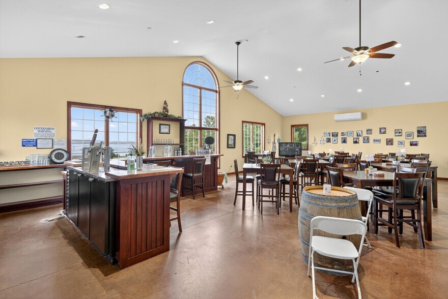 More Photos Of 4200 NY-14, Geneva Specialty For Lease