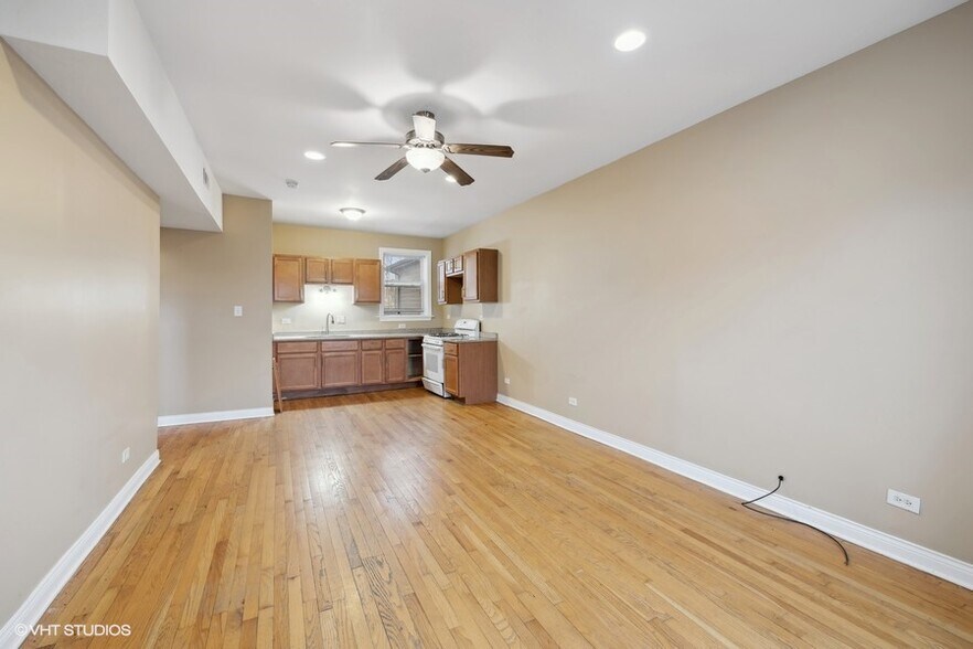 More Photos Of 4522 S Calumet Ave, Chicago Apartments For Sale