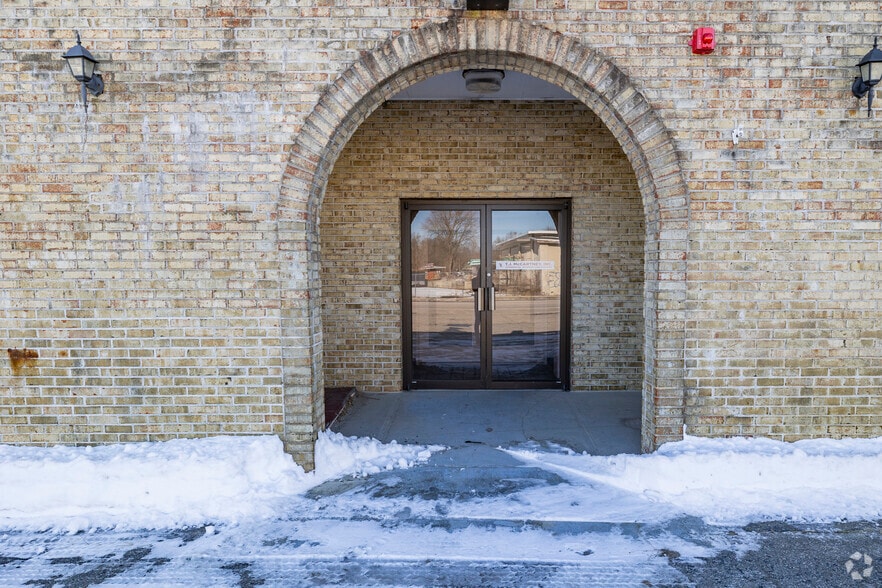 More Photos Of 159 Temple St, Nashua Warehouse For Lease
