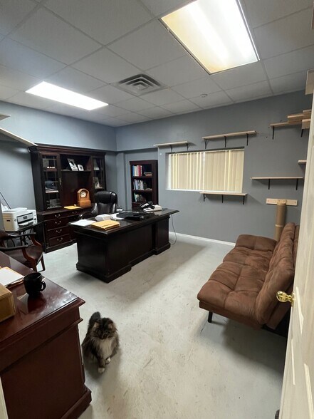 More Photos Of 190 Bronz Glow Way, Saint Augustine Warehouse For Lease