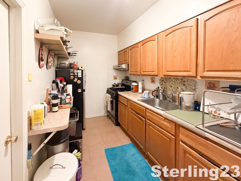 More Photos Of , Astoria General Retail For Sale