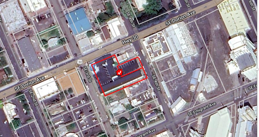 More Photos Of 310 SE Dorion, Pendleton Hotel For Sale