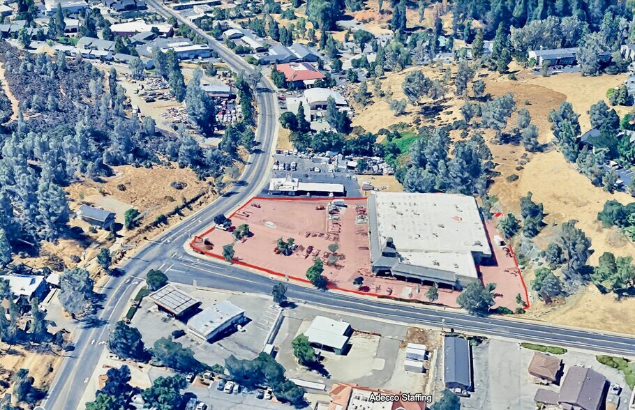 More Photos Of 840 E Main St, Grass Valley Movie Theatre For Sale