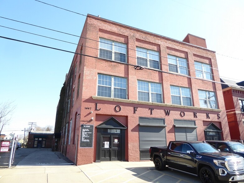 Primary Photo Of 1667 E 40th St, Cleveland Loft Creative Space For Sale