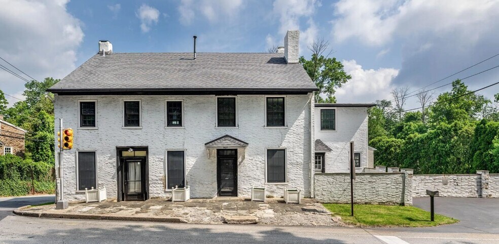 More Photos Of 601 Conestoga Rd, Villanova Office For Lease