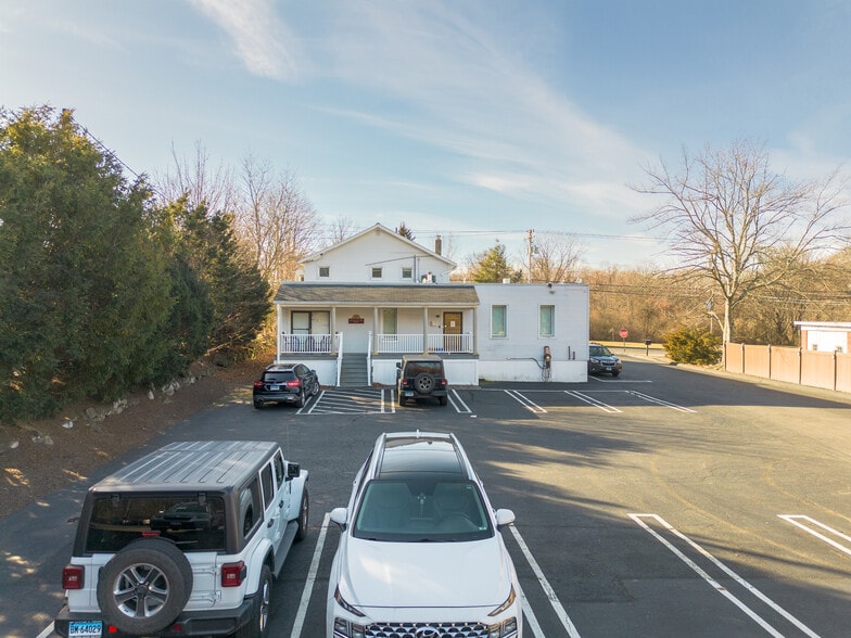 More Photos Of 657 Orange Center Rd, Orange Office For Sale