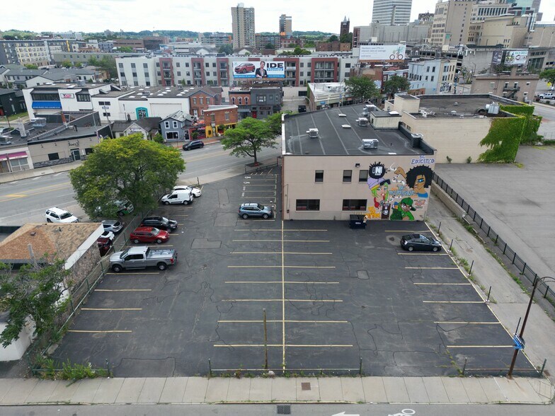 More Photos Of 550 E Main St, Rochester Office For Lease