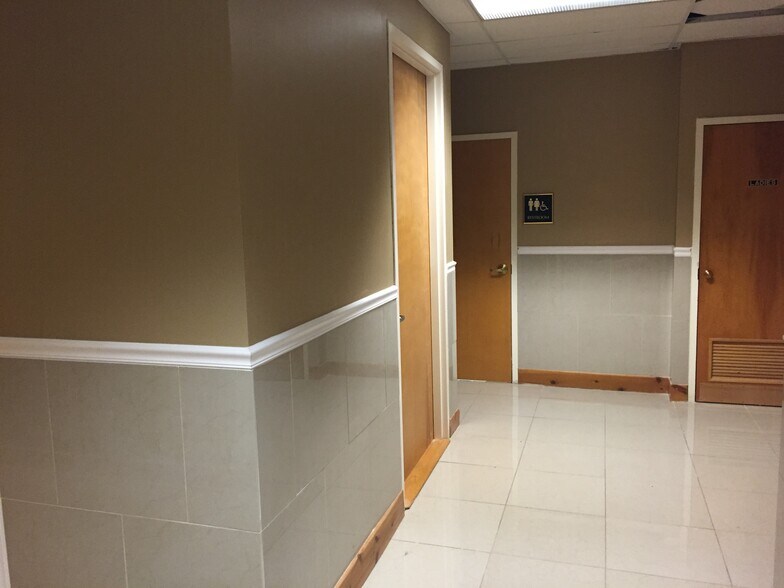 More Photos Of 475 Central Ave, Saint Petersburg Loft Creative Space For Lease