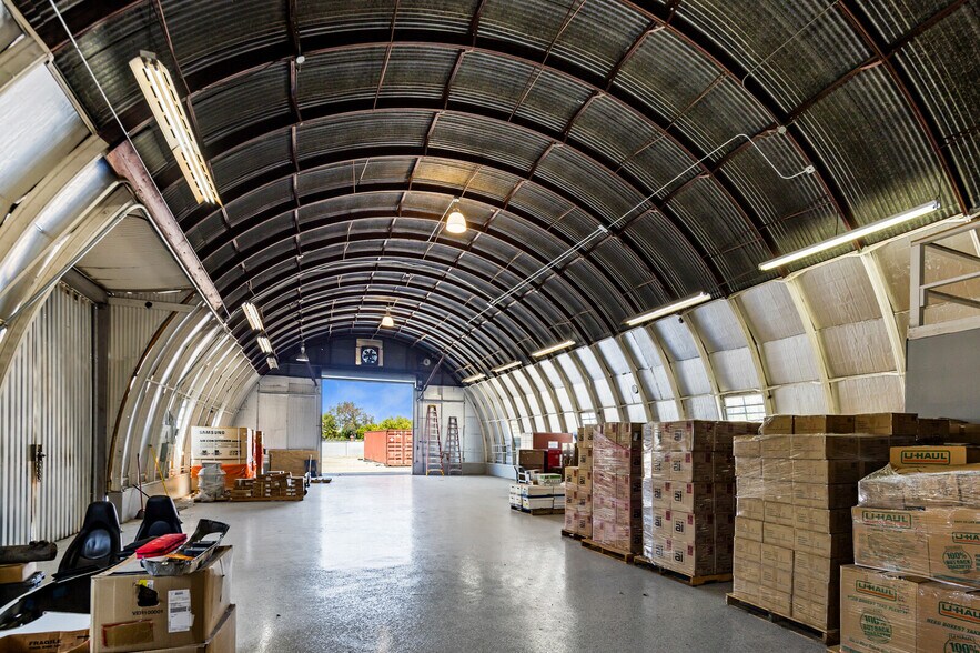 More Photos Of 65 Winslow St, Redwood City Warehouse For Sale