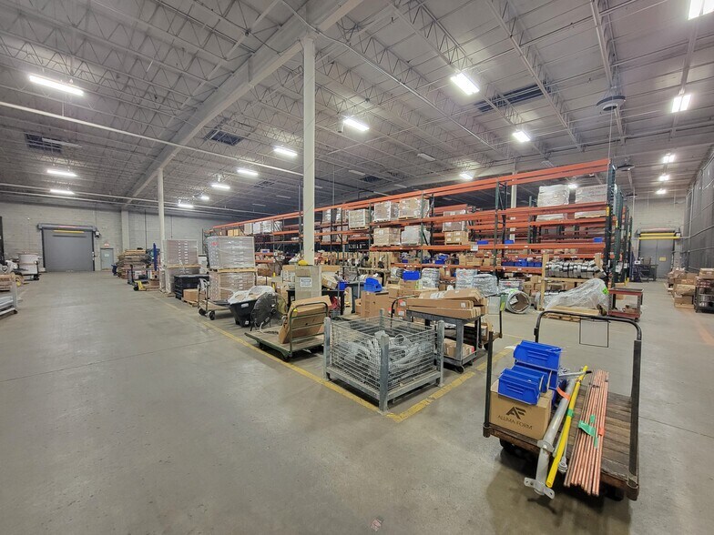 More Photos Of 2929 W Lathrop St, South Bend Warehouse For Lease