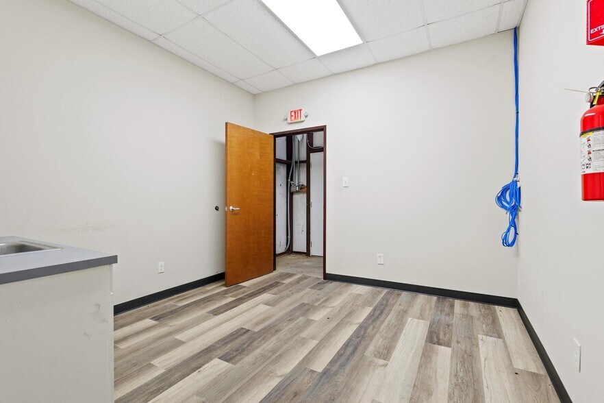 More Photos Of 11416 Hames, Pilot Point Industrial For Lease