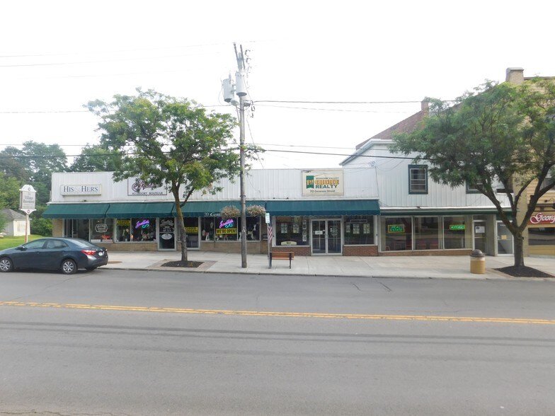 More Photos Of 66-70 Genesee St, New Hartford Storefront Retail Office For Lease